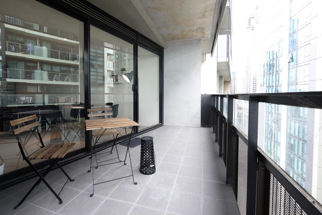 Mono Apartments On Franklin Street Melbourne City Exterior foto